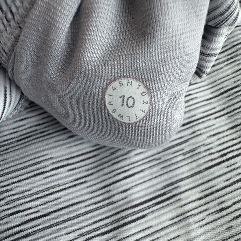 Lululemon Wunder Under Leggings - Picture 7 of 9